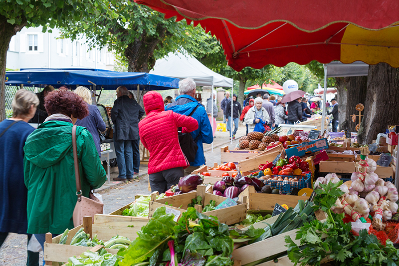 Le Marché d'Obernai sur les Remparts Photo: P. Seners